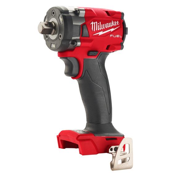 LLAVE DE IMPACTO INALÁMBRICA COMPACTA DE 1/2 PULGADA MILWAUKEE M18 FUEL