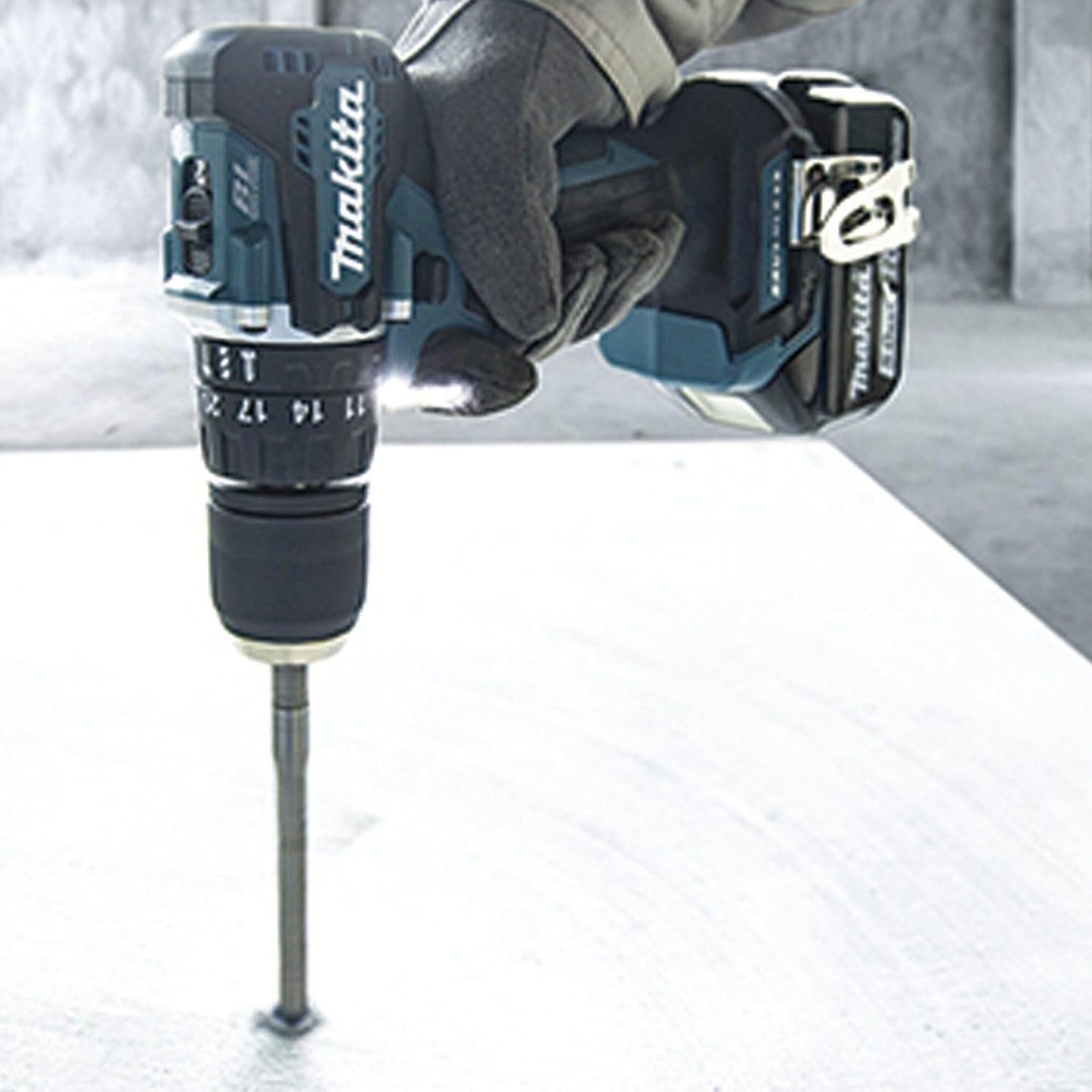 Makita Rotomartillo, taladro, atornillador, con broquero ½” inalambrico 18v. 2 velocidades. DHP487SYX2